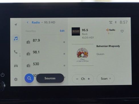 Certified 2024 Toyota Corolla SE image 24