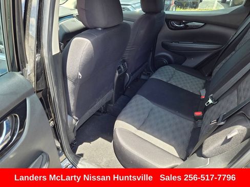 Used 2022 Nissan Rogue Sport SV FWD image 14