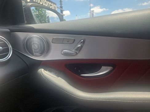 Used 2020 Mercedes-Benz GLC 300 image 31