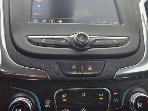 Used 2023 Chevrolet Equinox LT image 12