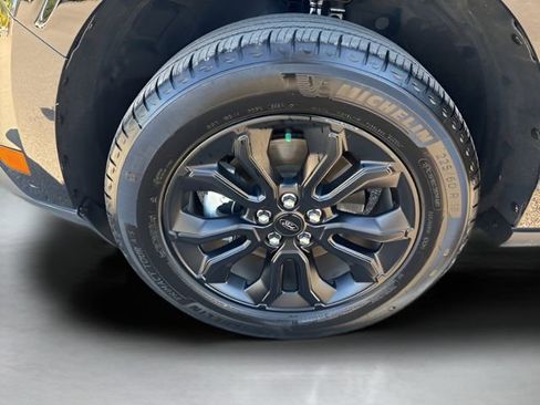 Used 2024 Ford Maverick Lariat w/ Black Appearance Package image 29