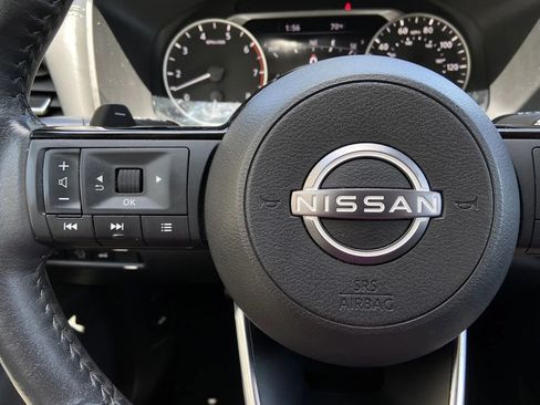 Used 2023 Nissan Rogue SL w/ SL Premium Package AWD/4WD image 16