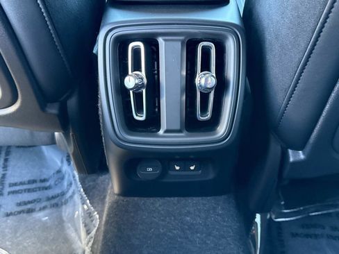 New 2026 Volvo XC40 B5 Ultra w/ Climate Package image 15