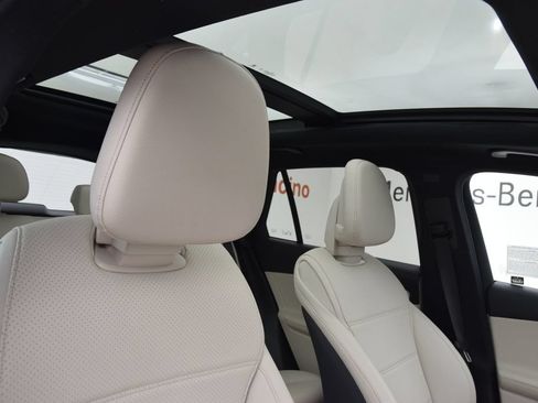Used 2026 Mercedes-Benz GLC 300 image 18