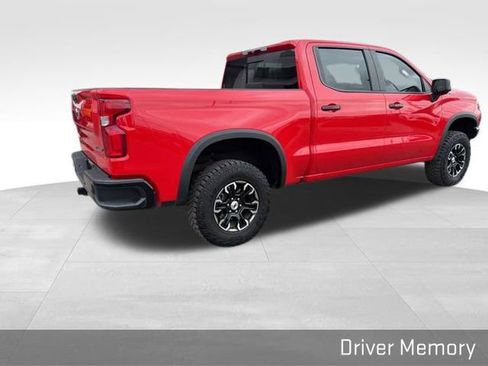 Used 2024 Chevrolet Silverado 1500 ZR2 image 18