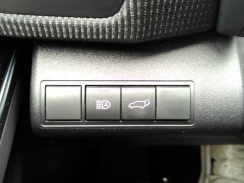 Used 2023 Toyota bZ4X Limited FWD image 36