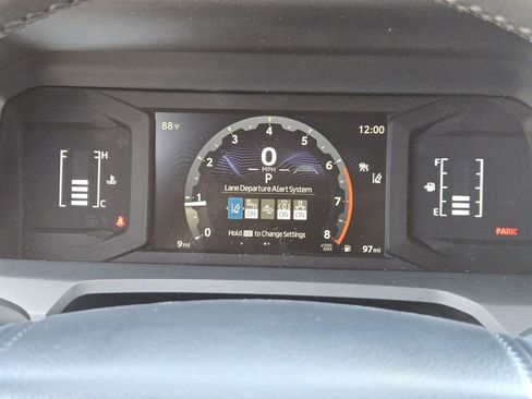 New 2026 Toyota 4Runner SR5 AWD/4WD image 13