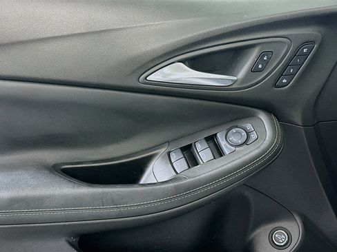 Used 2023 Buick Encore GX Essence w/ Experience Buick Package image 15