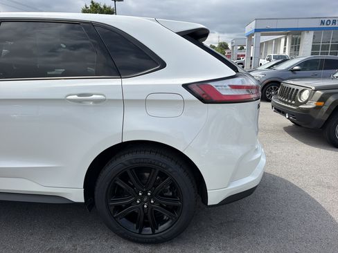 Used 2023 Ford Edge ST-Line AWD/4WD image 10