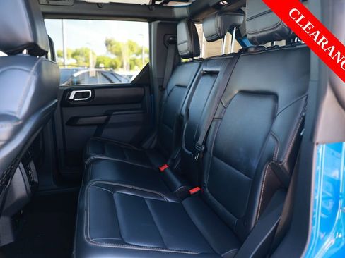 Used 2025 Ford Bronco Badlands AWD/4WD image 34