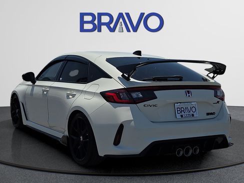 Used 2025 Honda Civic Type R image 3