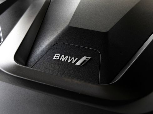 Used 2023 BMW i4 eDrive35 RWD image 32