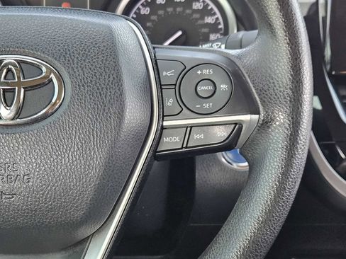 Used 2022 Toyota Camry LE image 28