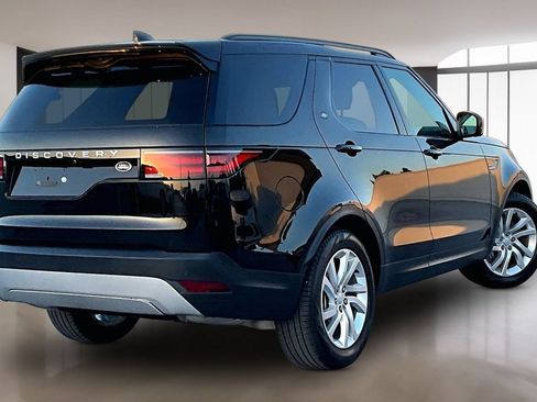 Certified 2023 Land Rover Discovery S AWD/4WD image 6