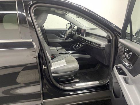 Used 2022 Lincoln Corsair Reserve w/ Elements Package AWD/4WD image 19
