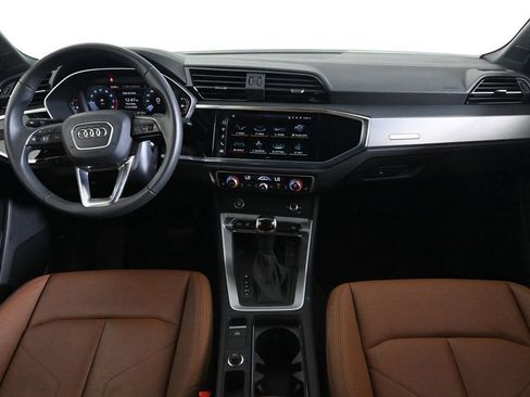 Certified 2025 Audi Q3 2.0T Premium w/ Convenience Package image 9