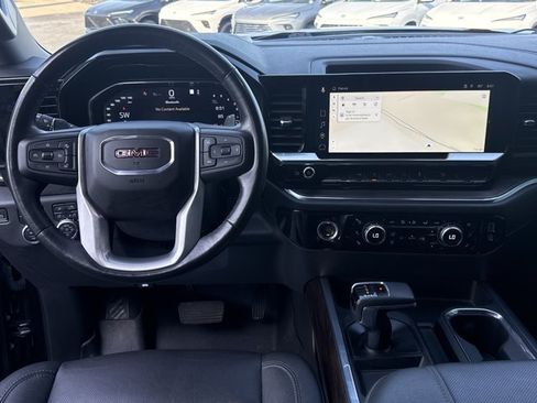 Used 2023 GMC Sierra 1500 SLT w/ SLT Premium Package AWD/4WD image 7