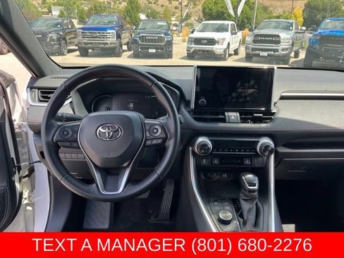 Used 2025 Toyota RAV4 SE AWD/4WD image 20