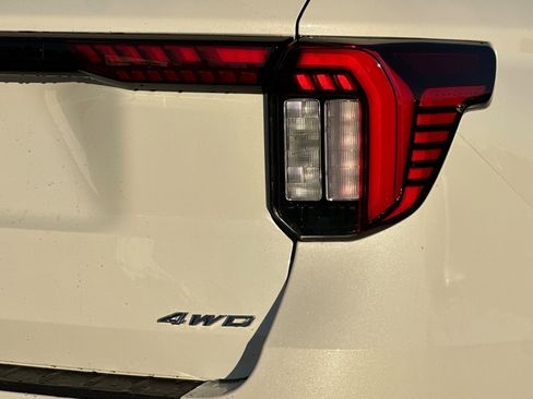 New 2026 Ford Explorer Active w/ Active Comfort Package image 27