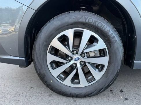 Used 2021 Subaru Outback Premium AWD/4WD image 28