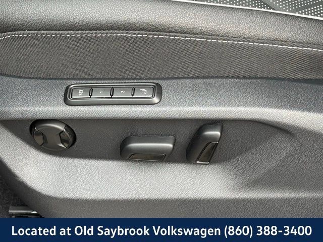 New 2025 Volkswagen Atlas SEL Premium R-Line AWD/4WD image 32