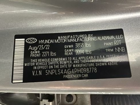 Used 2023 Hyundai Elantra SEL w/ Convenience Package FWD image 10