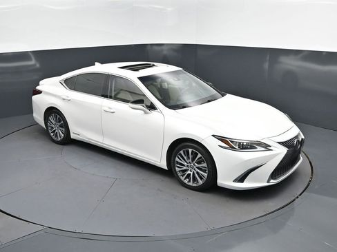 Used 2021 Lexus ES 300h w/ Premium Package FWD image 36