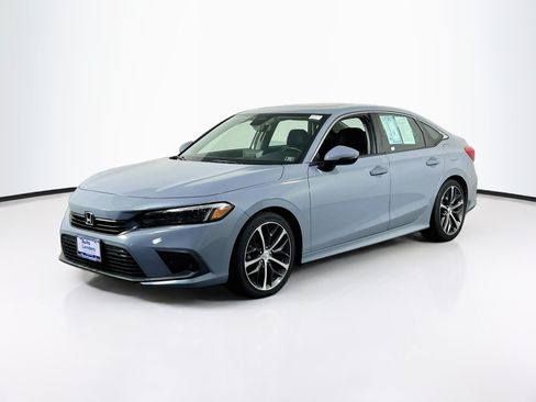 Used 2023 Honda Civic Touring image 1