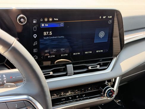 Used 2025 Chevrolet Equinox LT FWD image 23