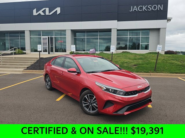 Used 2024 Kia Forte LXS w/ LXS Technology Package FWD image 1
