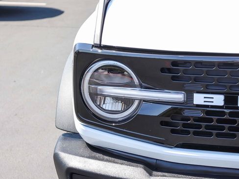 Used 2025 Ford Bronco Outer Banks AWD/4WD image 12