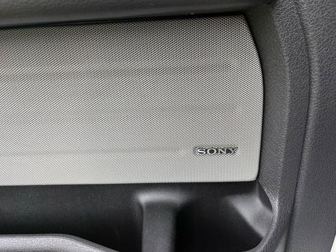 Used 2014 Ford F150 Platinum AWD/4WD image 23