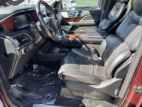 Used 2021 Lincoln Navigator Reserve w/ Luxury Package AWD/4WD image 21