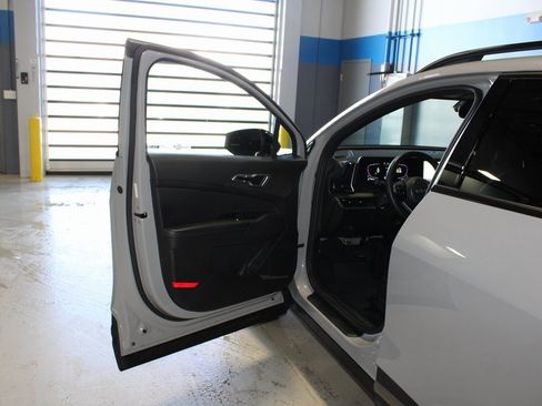 Used 2023 Kia Sportage X-Line image 7