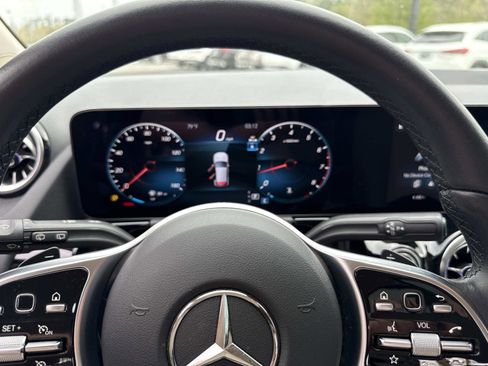 Used 2023 Mercedes-Benz GLA 250 image 28
