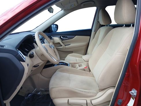 Used 2015 Nissan Rogue S image 9