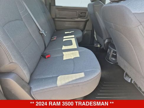 Used 2024 RAM 3500 Tradesman w/ Towing Technology Group AWD/4WD image 19