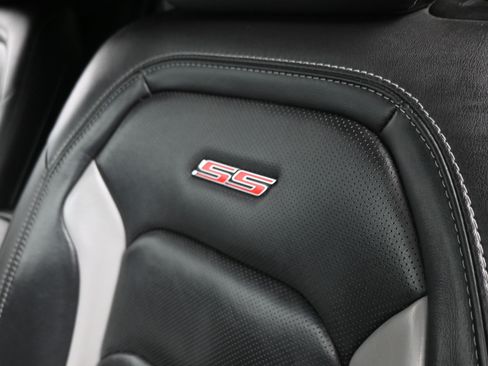 Used 2018 Chevrolet Camaro SS w/ Redline Edition RWD image 20