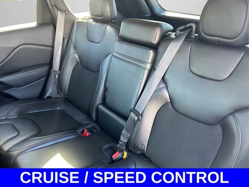 Used 2019 Jeep Cherokee Latitude Plus image 15