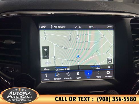 Used 2018 Jeep Grand Cherokee Trailhawk AWD/4WD image 27