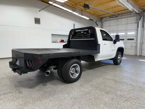 Used 2022 Chevrolet Silverado 3500 LT w/ Convenience Package image 4