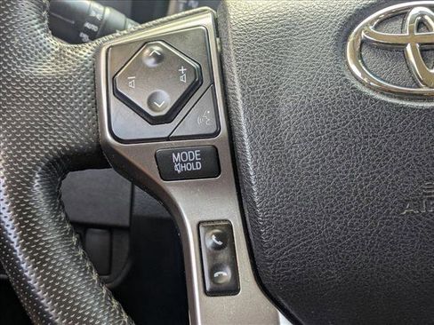 Used 2021 Toyota Tacoma SR5 w/ Trail Edition image 12