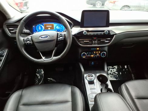 Certified 2022 Ford Escape Titanium w/ Class II Trailer Tow Package AWD/4WD image 12