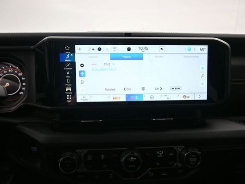 Certified 2025 Jeep Gladiator Sport image 17