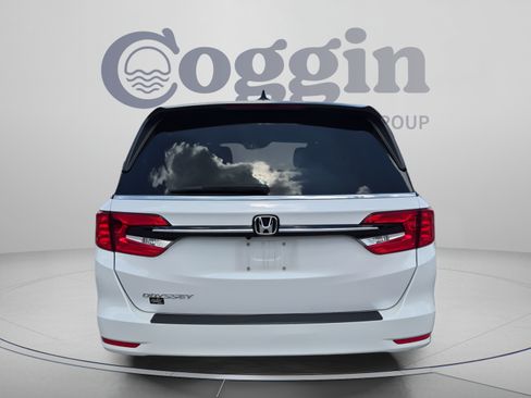 Certified 2024 Honda Odyssey EX-L image 4