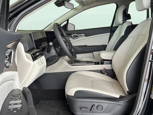 New 2026 Kia Sportage EX FWD image 22