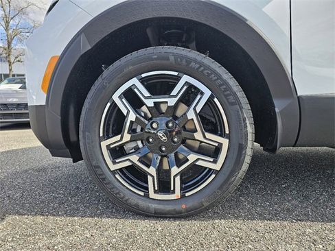 New 2025 Hyundai Santa Cruz Limited image 32