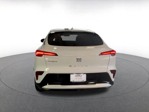 Used 2025 Buick Envista Sport Touring image 12