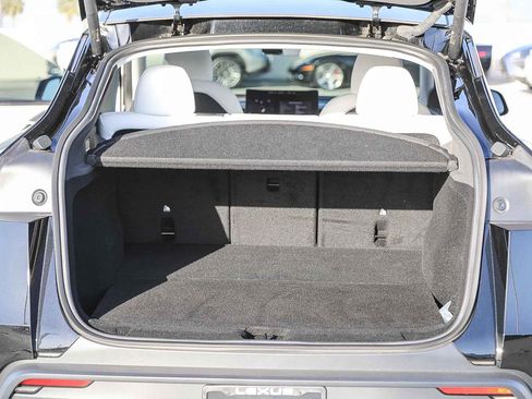 Used 2026 Tesla Model Y Premium image 26