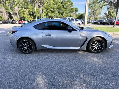Used 2024 Toyota GR86 RWD image 7